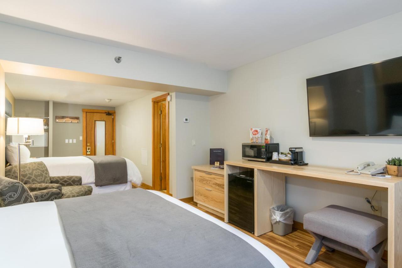 Inn Grey Fox Stowe