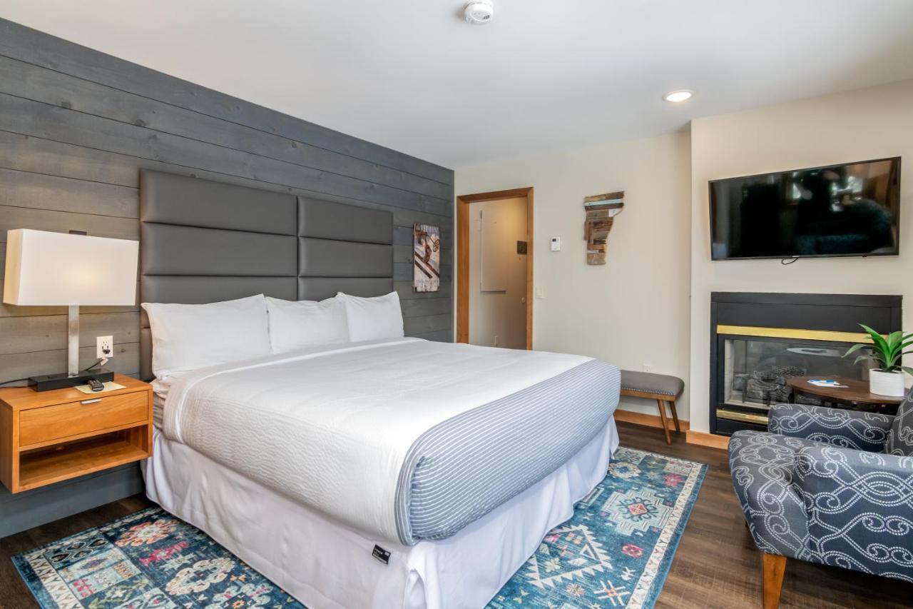 Inn Grey Fox Stowe